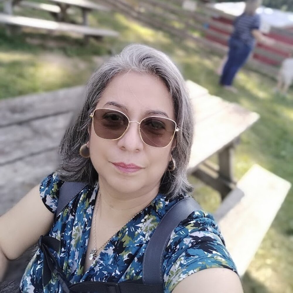 Meet your Posher, Maria